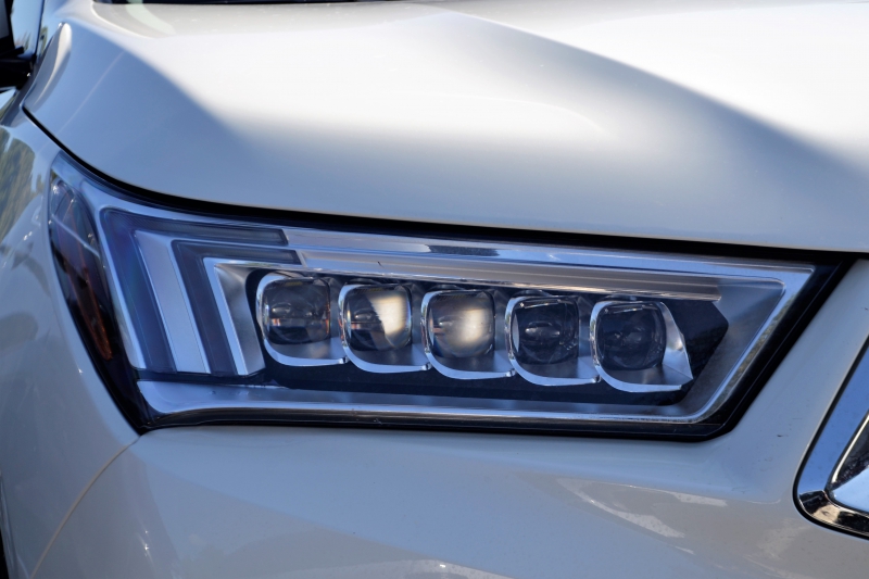 moto-ST ANTONIN DU VAR-min_acura-headlamp-2834131